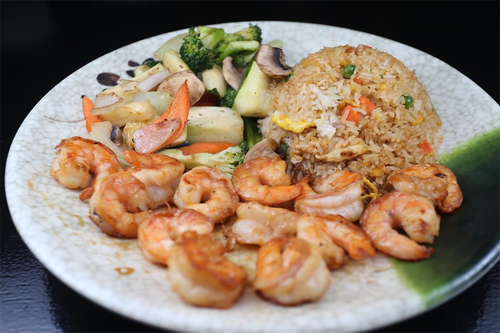 d4. hibachi shrimp